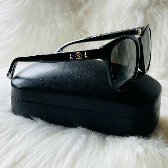 Gucci Black Unisex Sunglasses